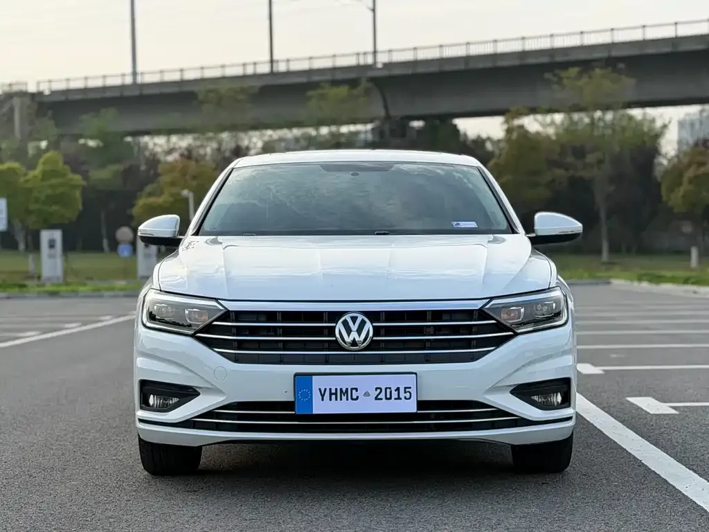 Volkswagen Sagitar — фото 6
