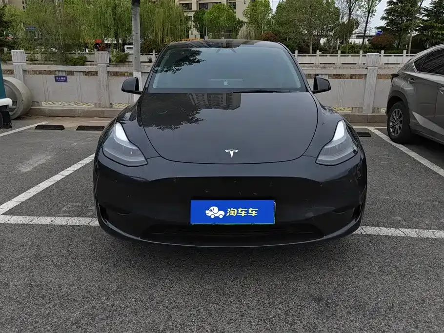 Tesla Model Y — фото 6