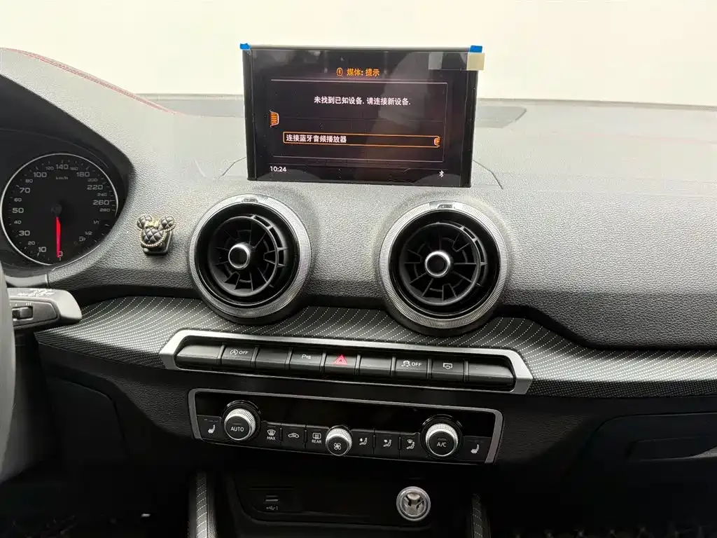 Audi Q2L 2022 из CN, фото 9