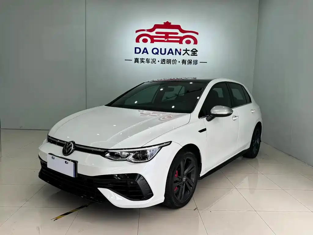 Volkswagen Golf 2023 из CN, фото 1
