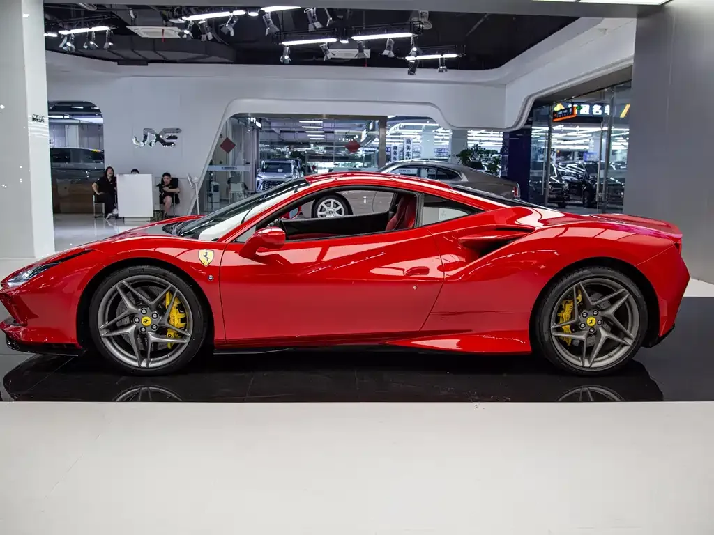 Ferrari F8 — фото 2