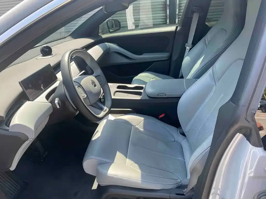 NIO ET5T 2024 из CN, фото 8