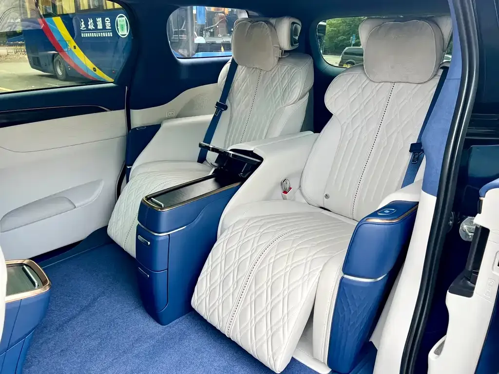 Buick GL8 — фото 4