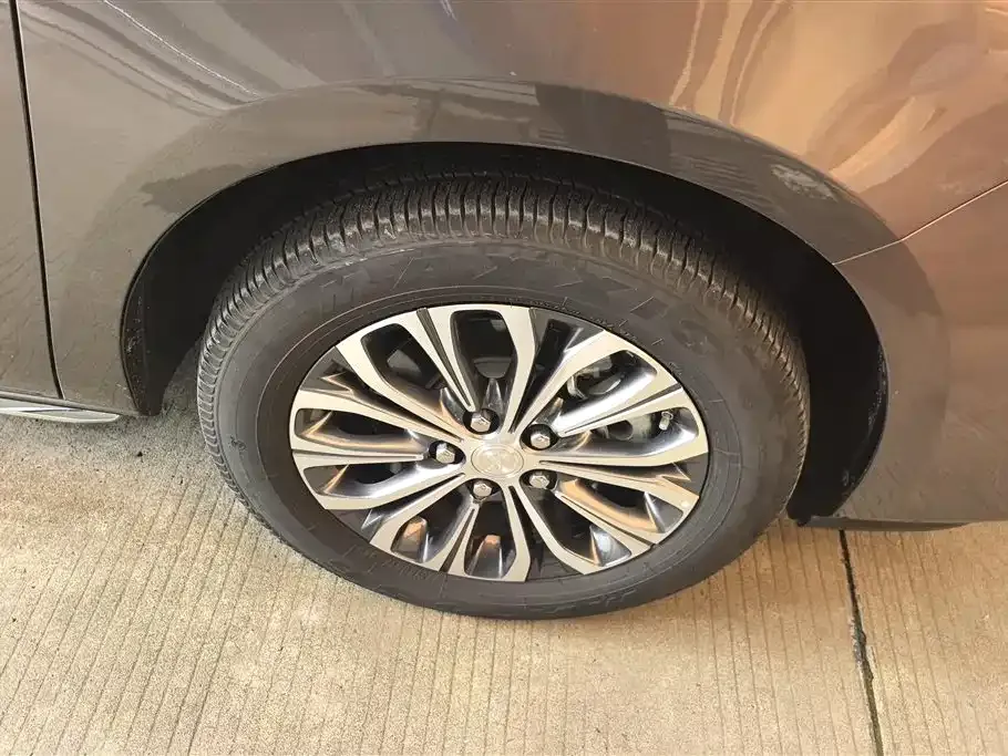 Buick GL8 2025 из CN, фото 7