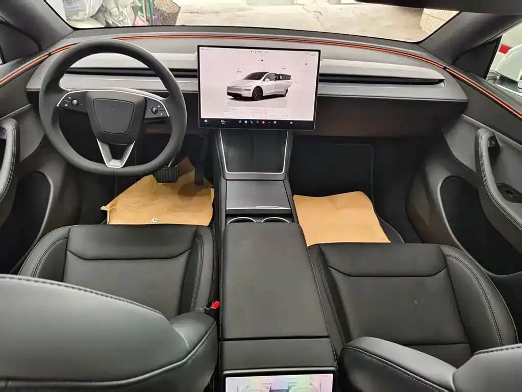 Tesla Model Y — фото 2