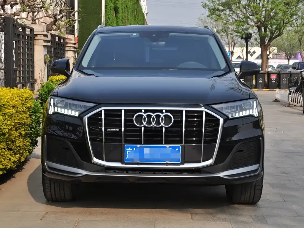 Audi Q7 2021 из CN, фото 4