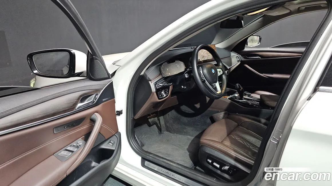 BMW 5-Series 2021 из KR, фото 10