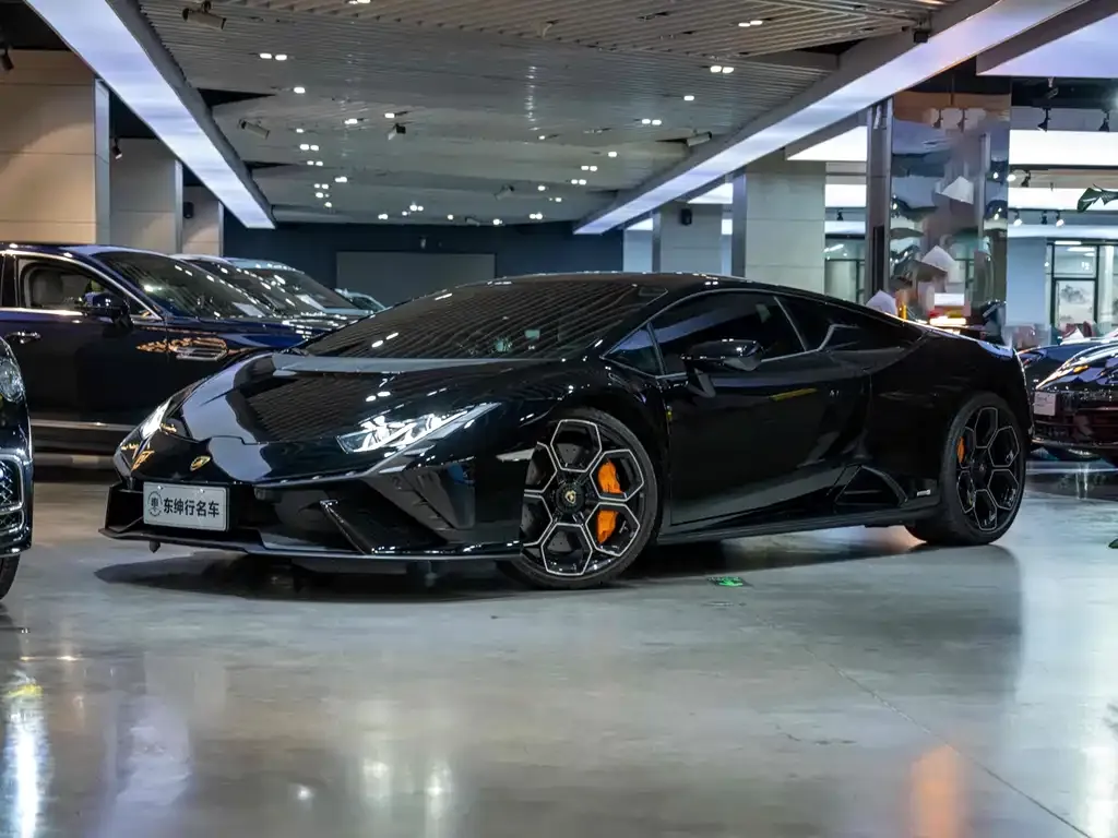 Lamborghini Huracan — фото 1