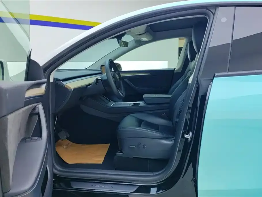 Tesla Model Y — фото 4