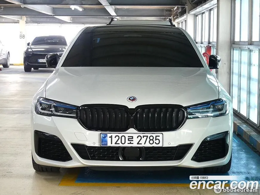 BMW 5-Series 2023 из KR, фото 3