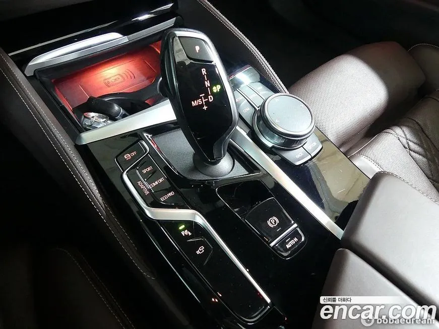 BMW 5-Series 2023 из KR, фото 8