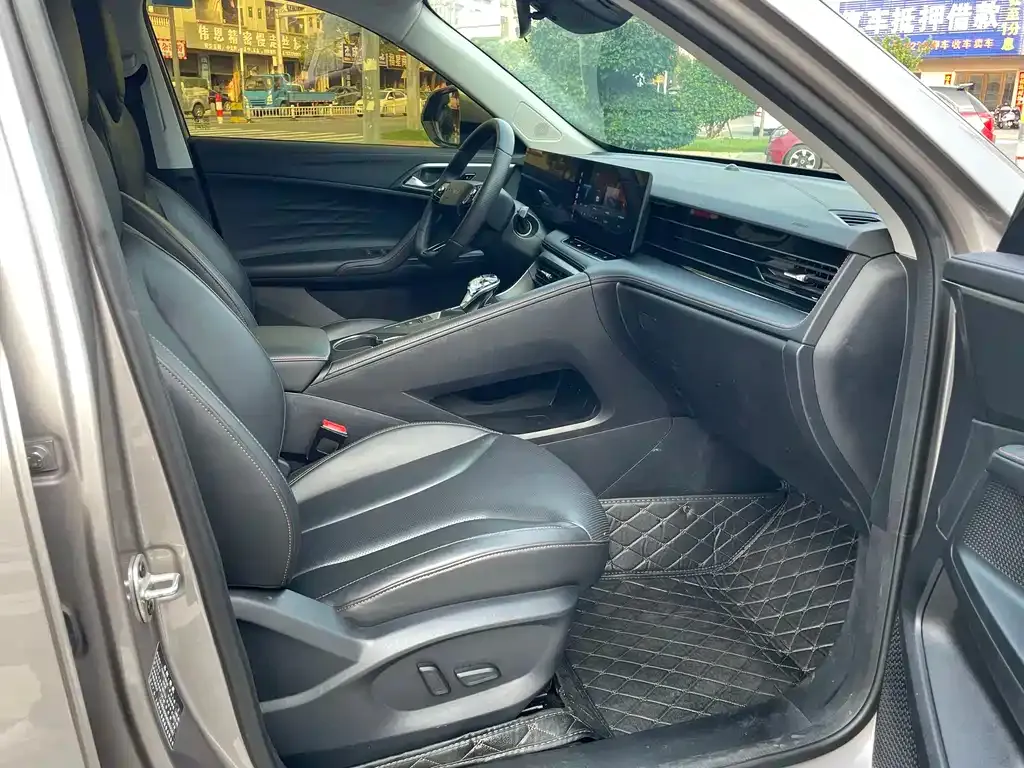 Roewe RX5 2024 из CN, фото 9