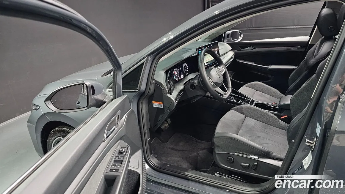 Volkswagen Golf 2026 из KR, фото 10
