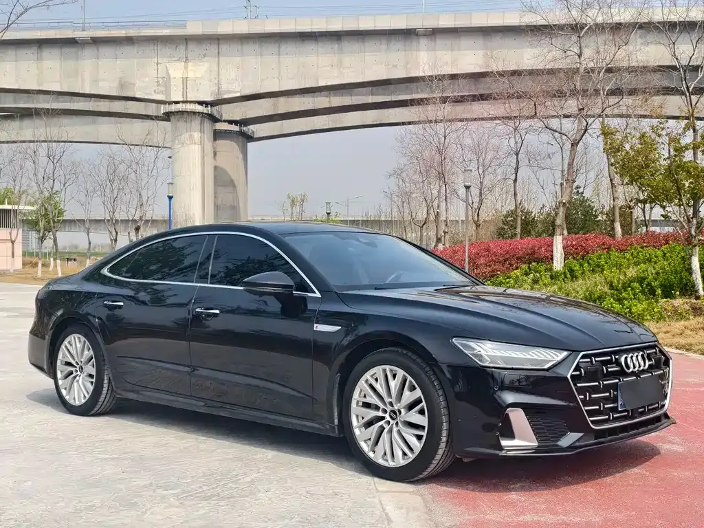 Audi A7L 2023 из CN, фото 2