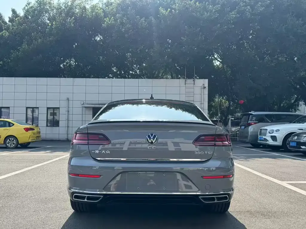 Volkswagen CC 2023 из CN, фото 6