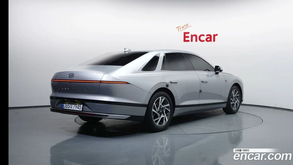 Hyundai Grandeur 2023 из KR, фото 3