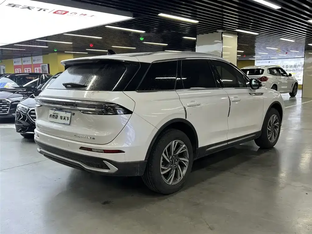 Lincoln Corsair 2024 из CN, фото 3