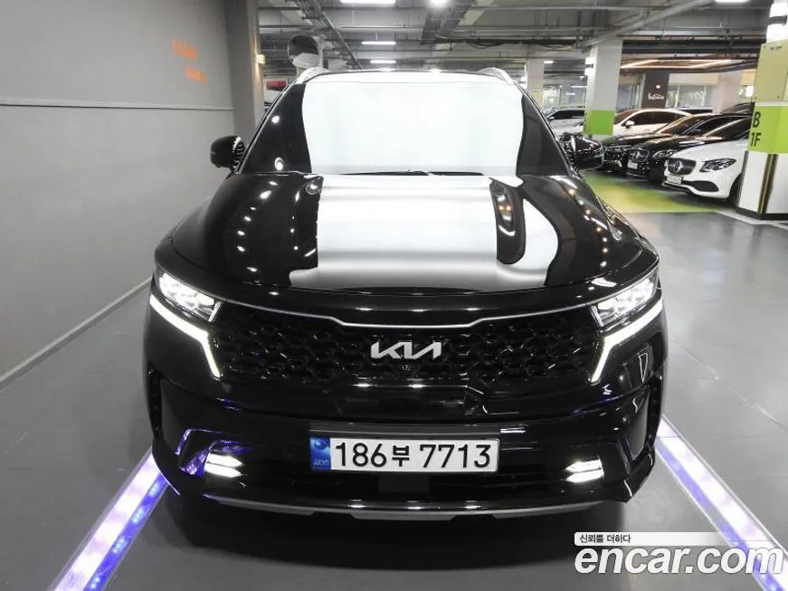 Kia Sorento — фото 1