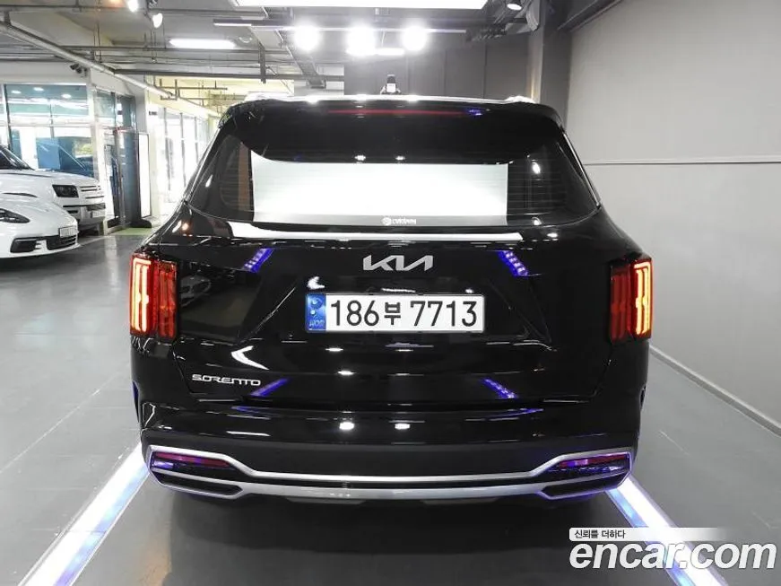 Kia Sorento — фото 6