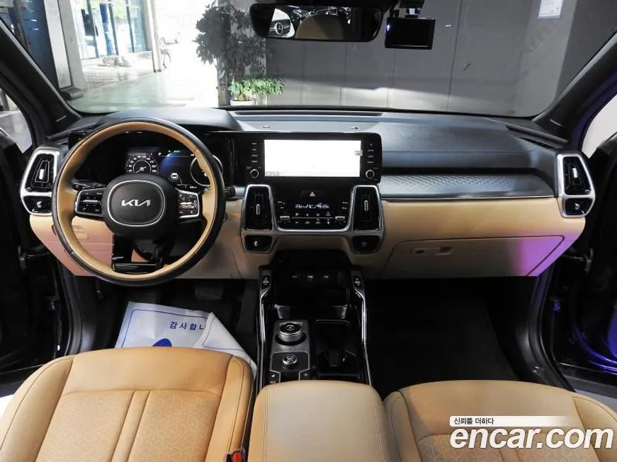 Kia Sorento — фото 8
