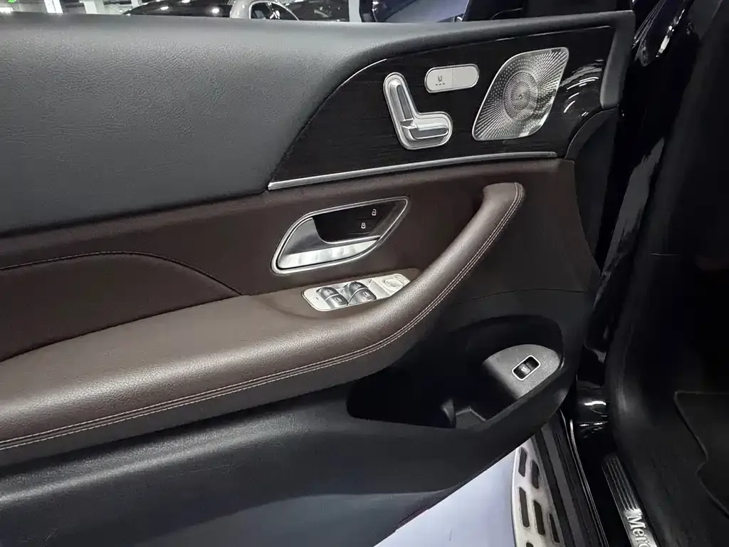 Mercedes-Benz GLE — фото 10