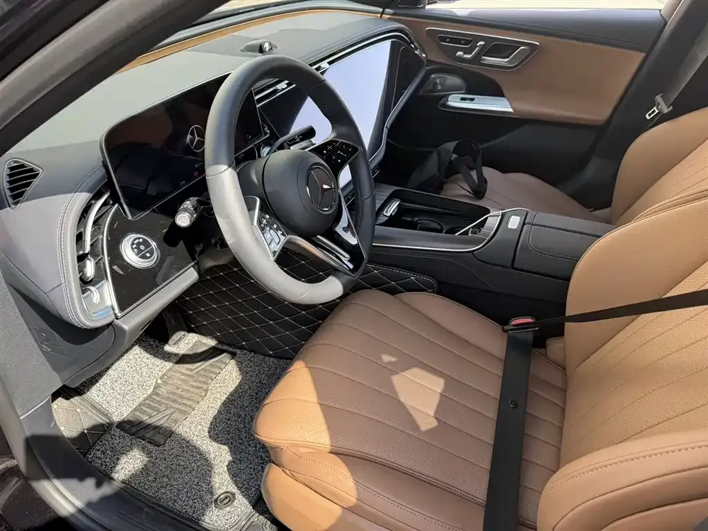 Mercedes-Benz E-Class 2025 из CN, фото 2
