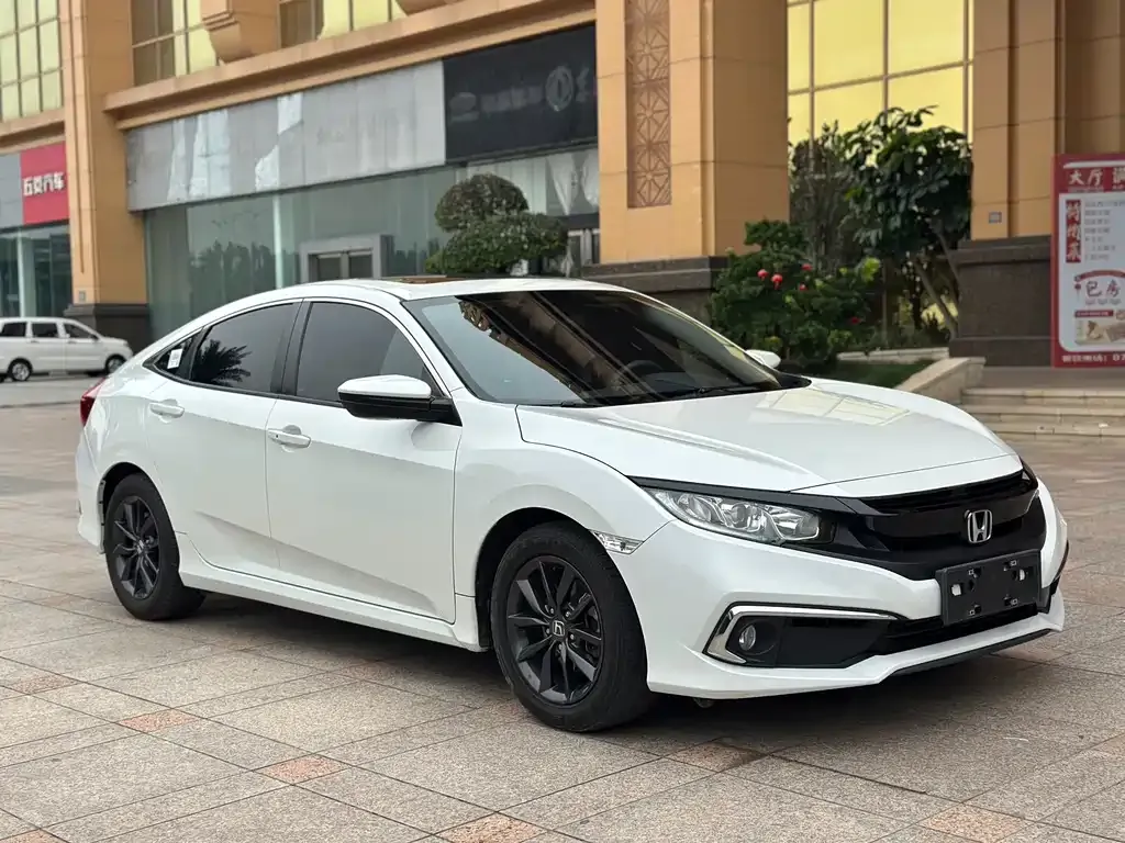 Honda Civic — фото 3