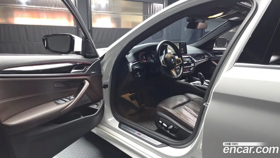 BMW 5-Series 2023 из KR, фото 9