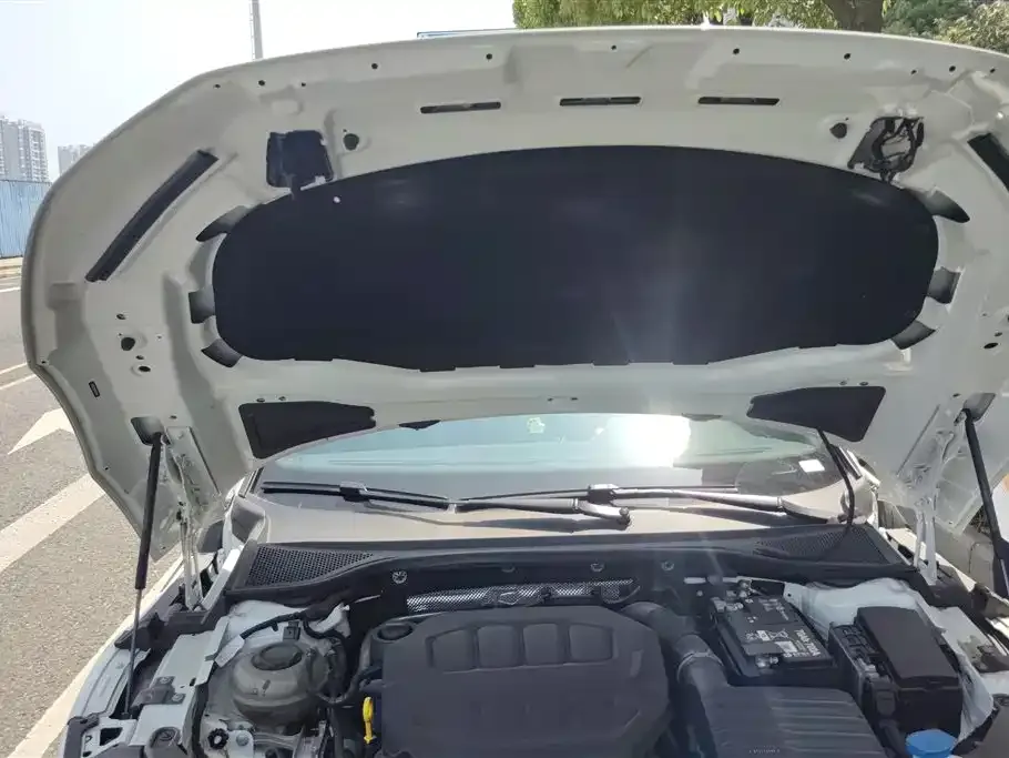 Volkswagen CC 2024 из CN, фото 8