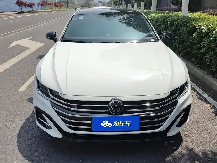 Volkswagen CC 2024 из CN, фото 2