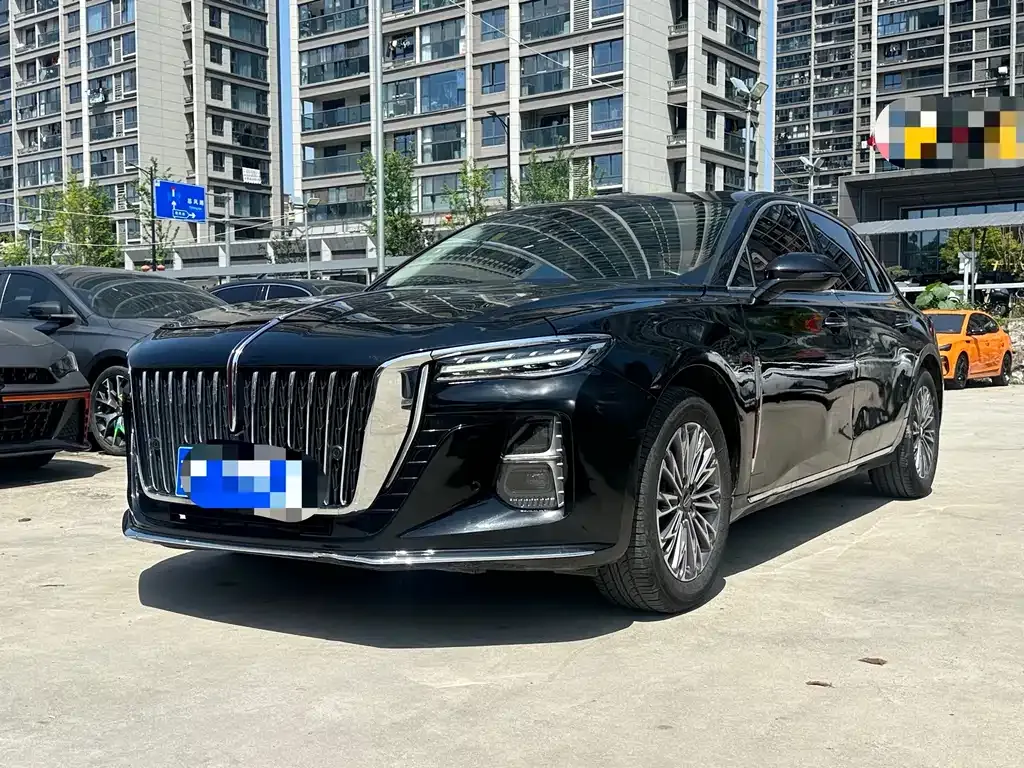 Hongqi H5 — фото 1
