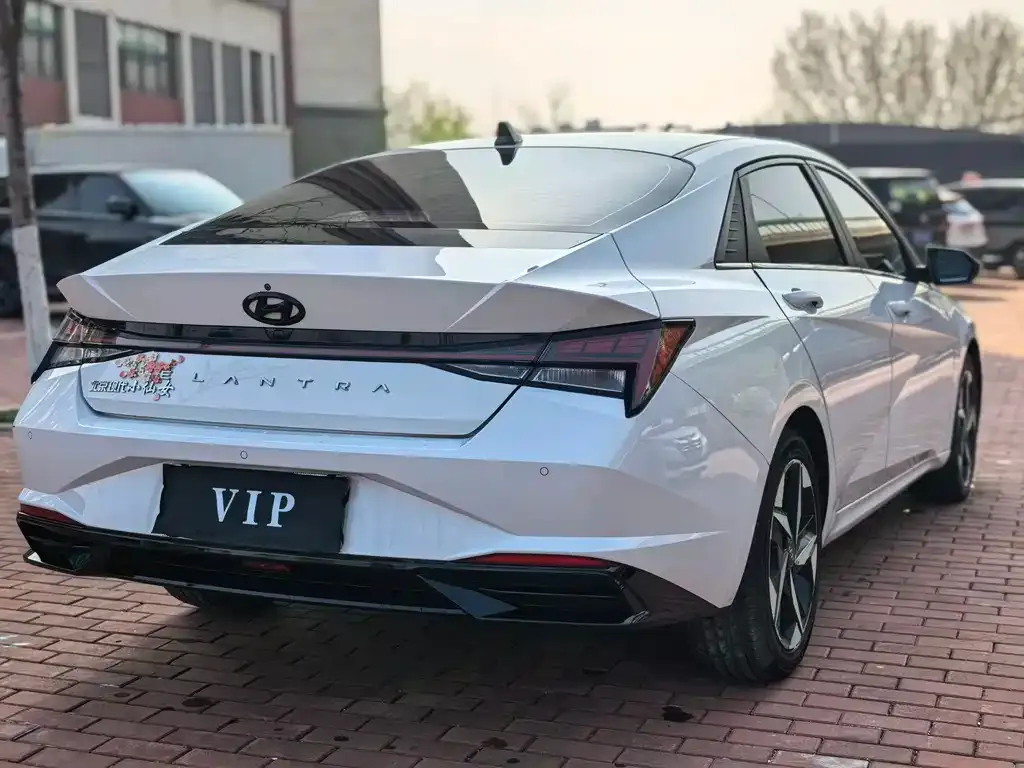 Hyundai Elantra 2022 из CN, фото 9
