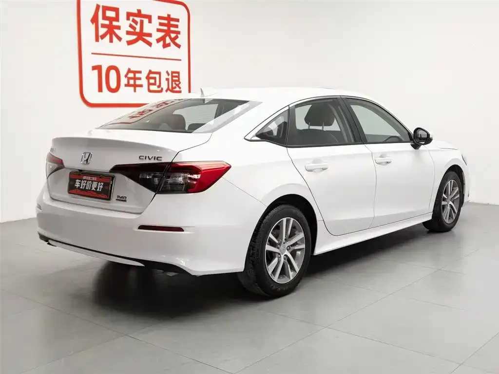 Honda Civic — фото 10