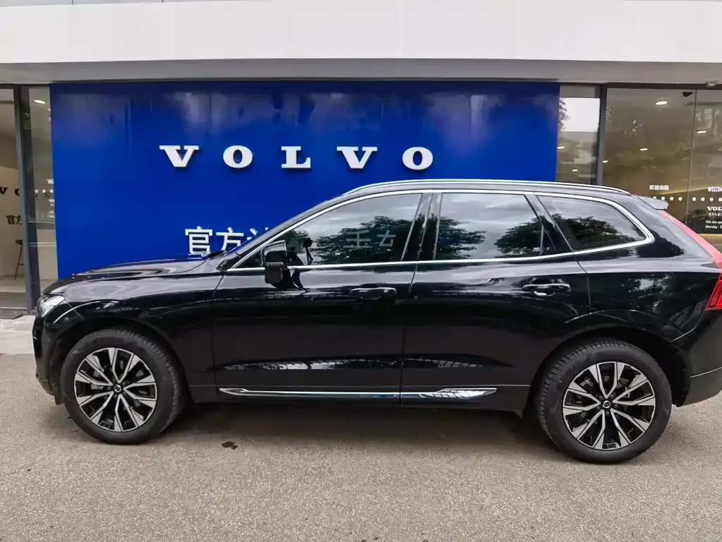 Volvo XC60 2024 из CN, фото 9
