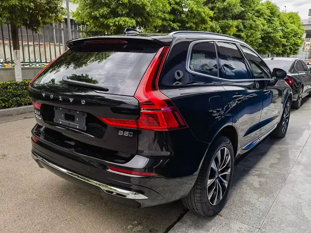 Volvo XC60 2024 из CN, фото 7