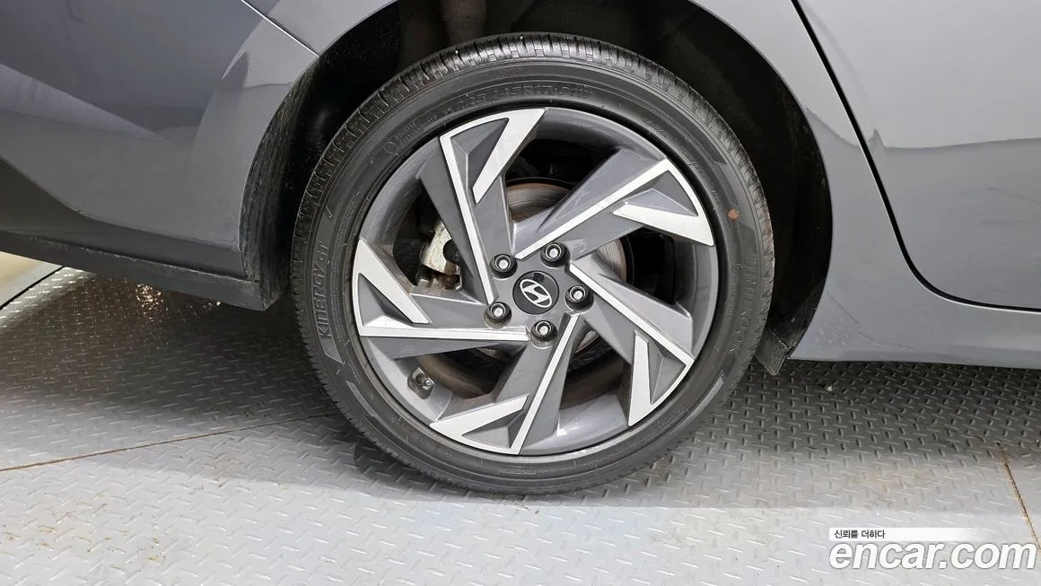 Hyundai AVANTE — фото 9