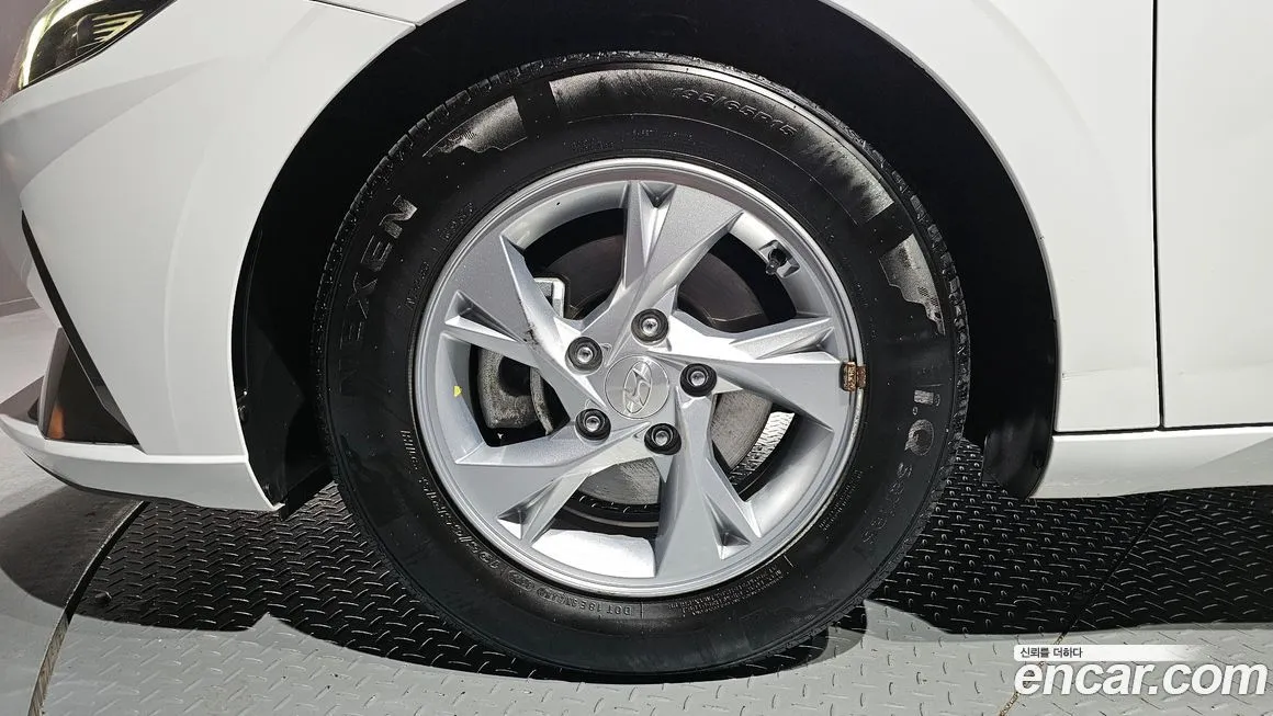Hyundai AVANTE — фото 10