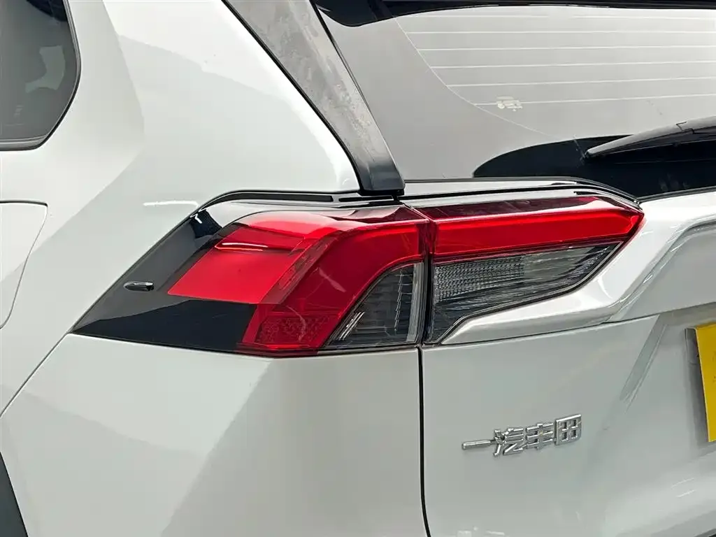 Toyota RAV4 2022 из CN, фото 9