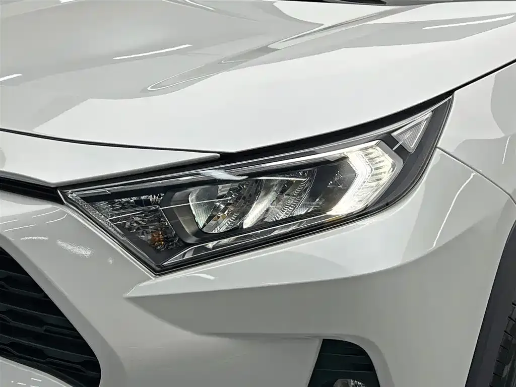 Toyota RAV4 2022 из CN, фото 4