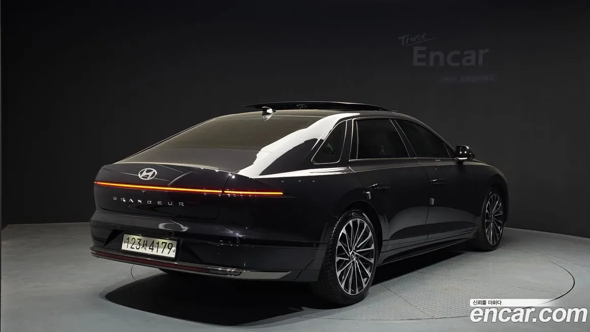 Hyundai Grandeur 2023 из KR, фото 2