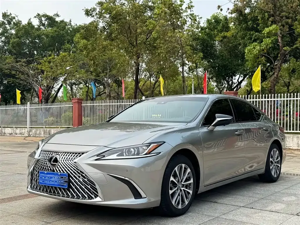 Lexus ES 2024 из CN, фото 1