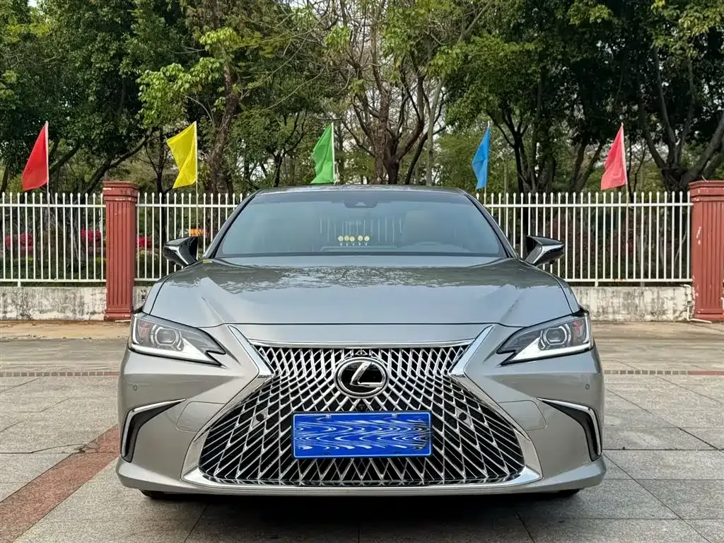 Lexus ES 2024 из CN, фото 4