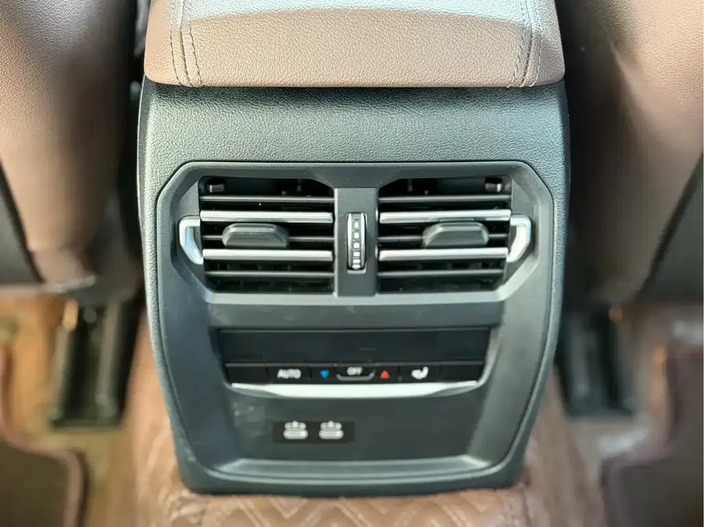 BMW 3 Series 2021 из CN, фото 10