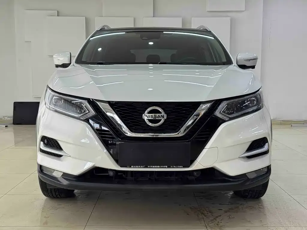 Nissan Qashqai — фото 9