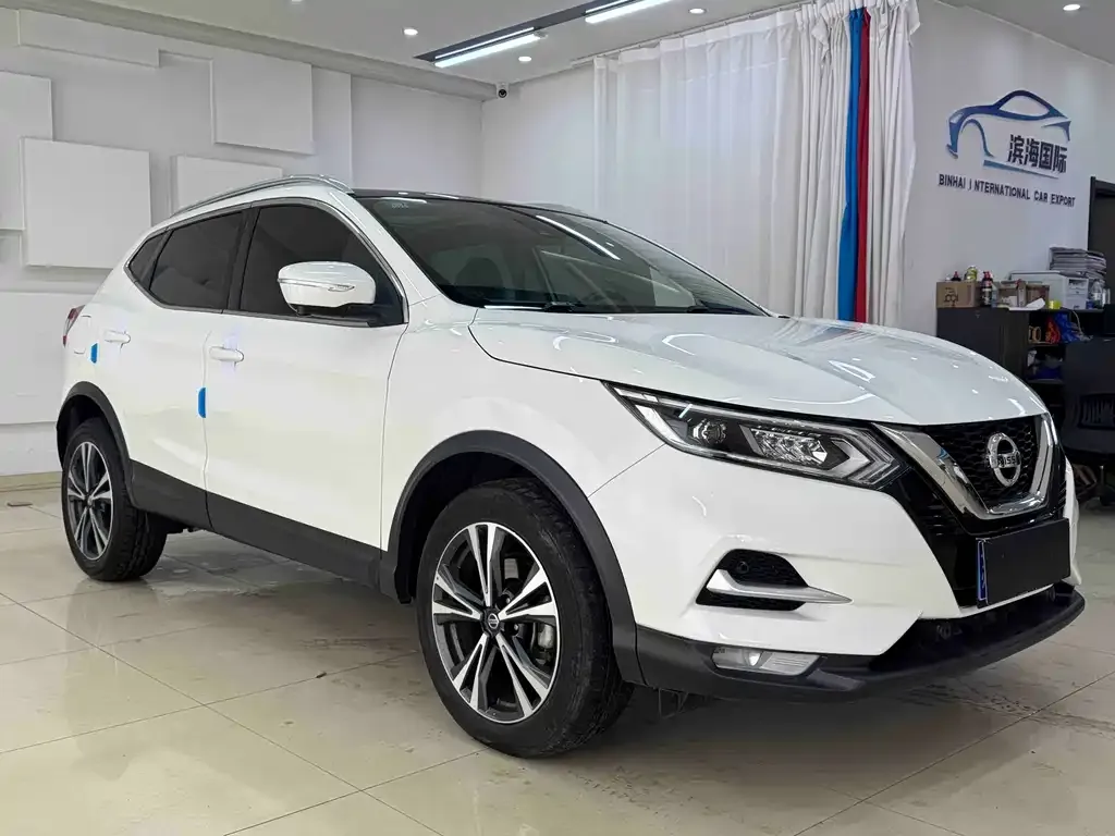 Nissan Qashqai — фото 6
