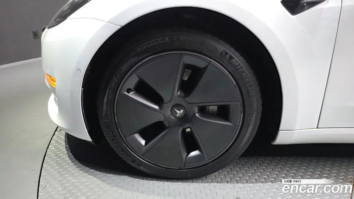 Tesla Model 3 2022 из KR, фото 9