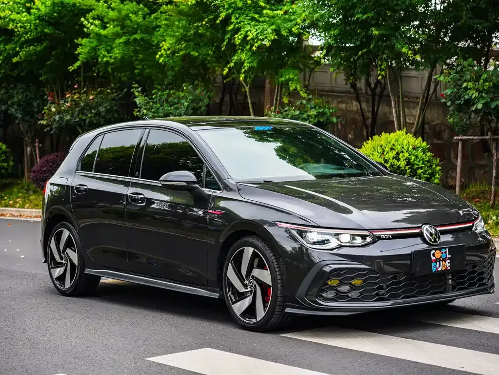 Volkswagen Golf GTI — фото 7