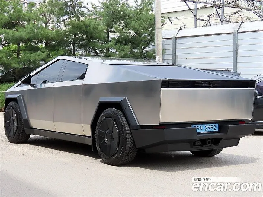 Tesla Cybertruck 2025 из KR, фото 9