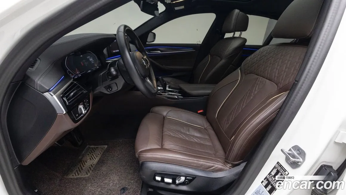 BMW 5-Series 2023 из KR, фото 10
