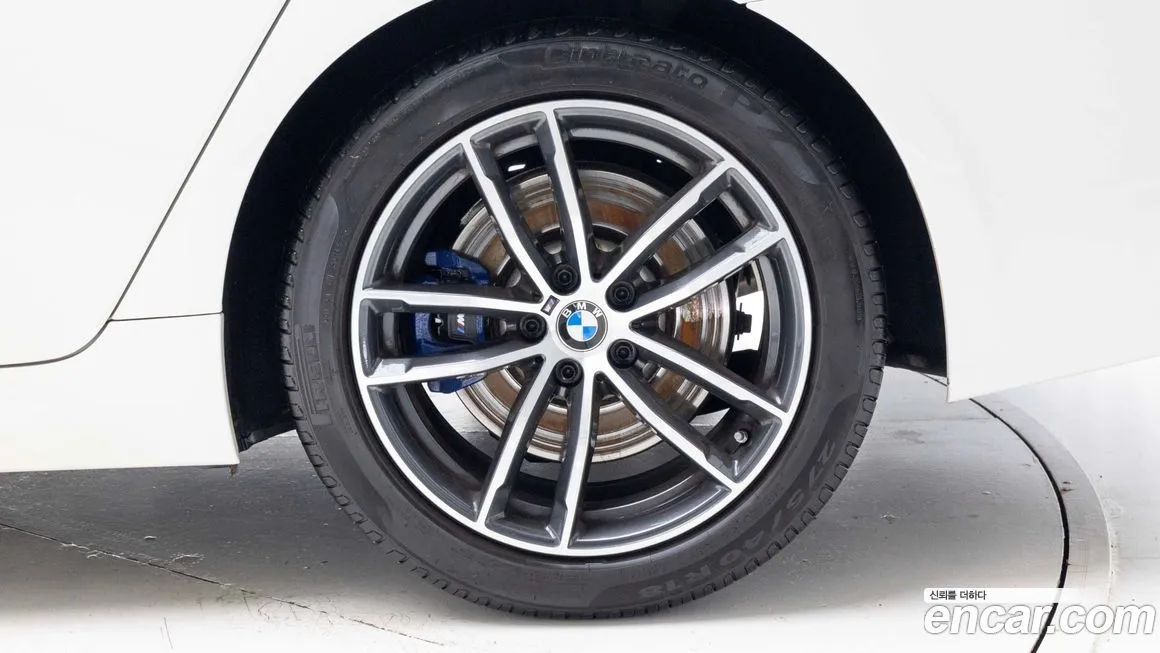 BMW 5-Series 2023 из KR, фото 9